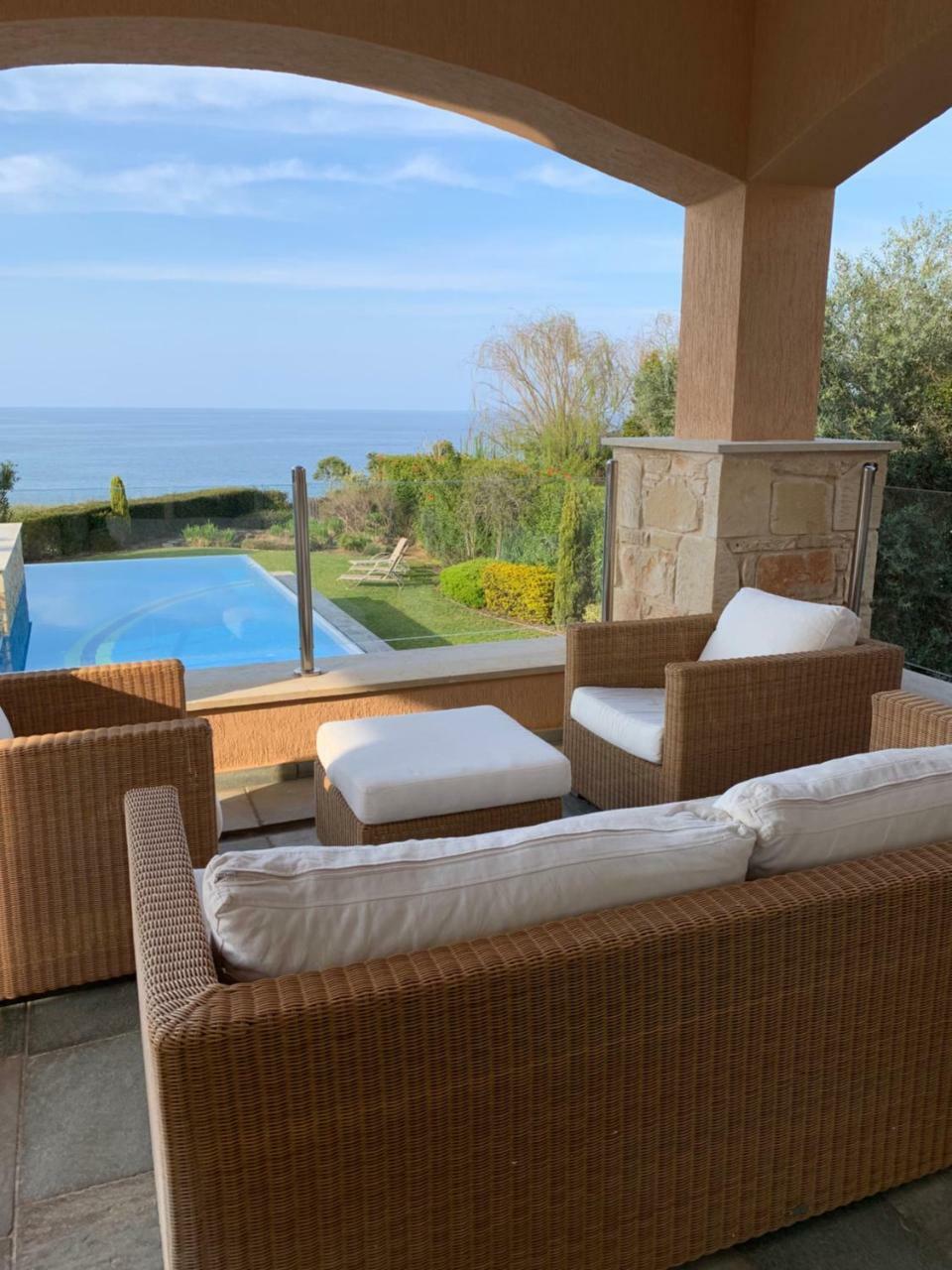 Beach Villa Olivia Нео Хорио Екстериор снимка